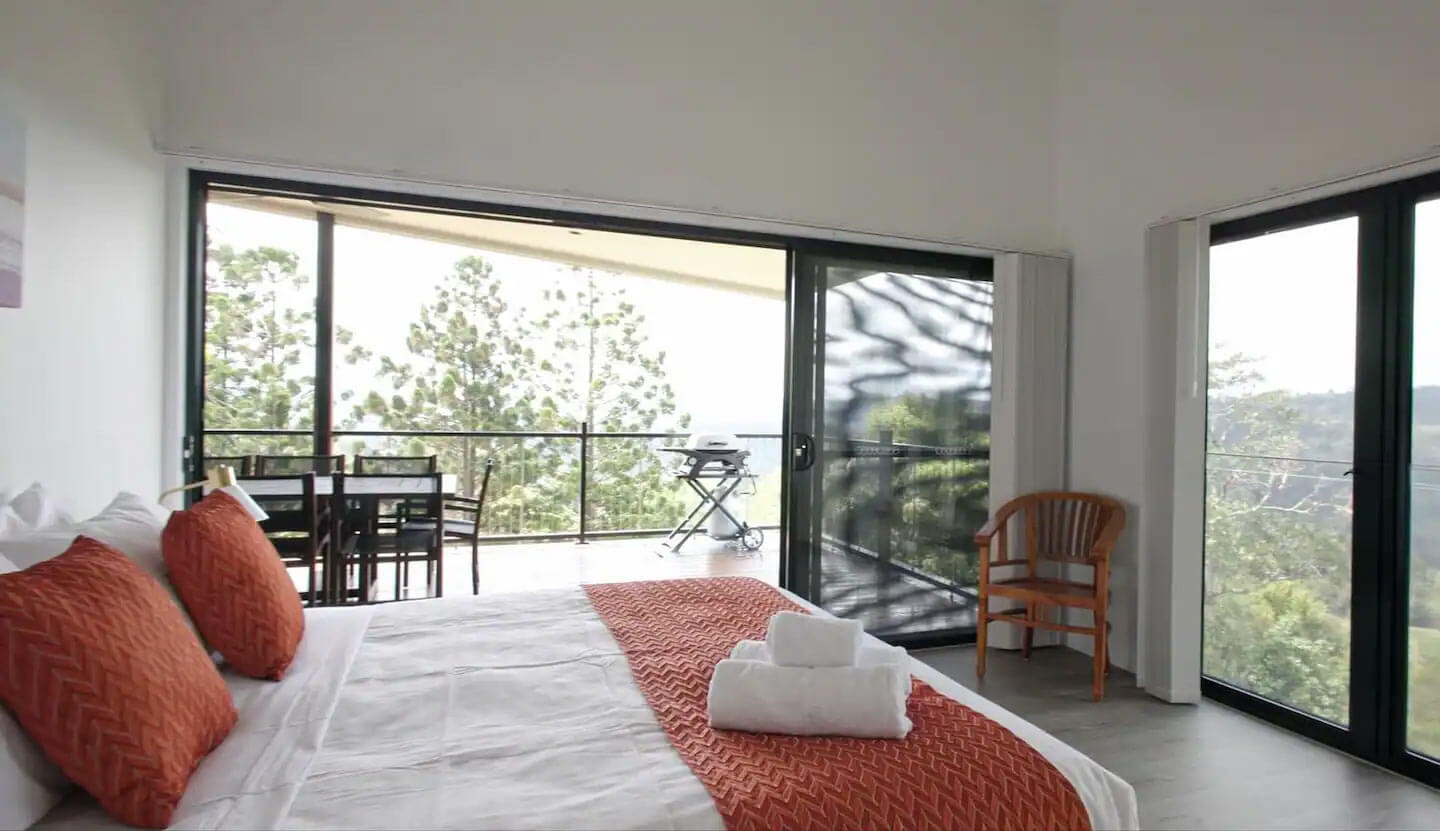 bedroom-with-balcony-access